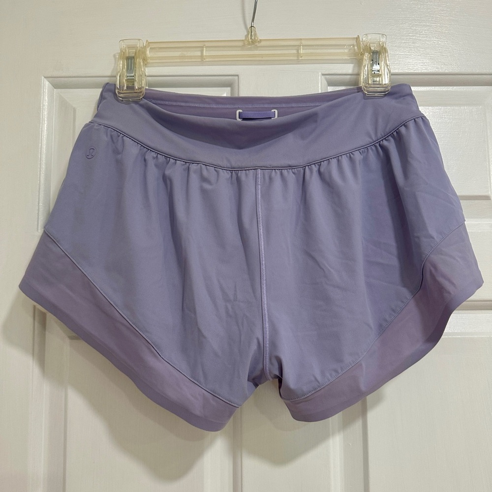 RARE Lululemon Calm Tides Lined Running Short 2.5" in Lilac Smoke - Size 6 - Picture 7 of 8